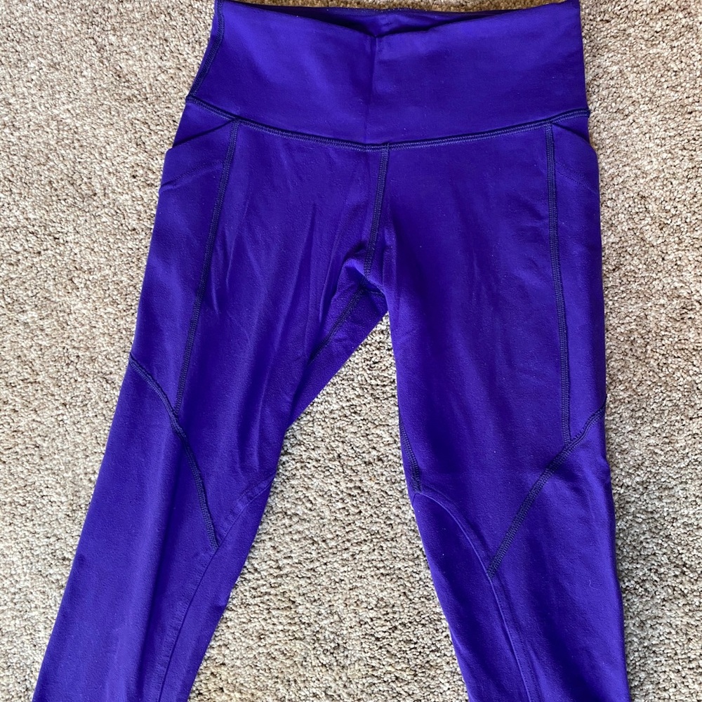 Lululemon Cropped Leggings (pockets)